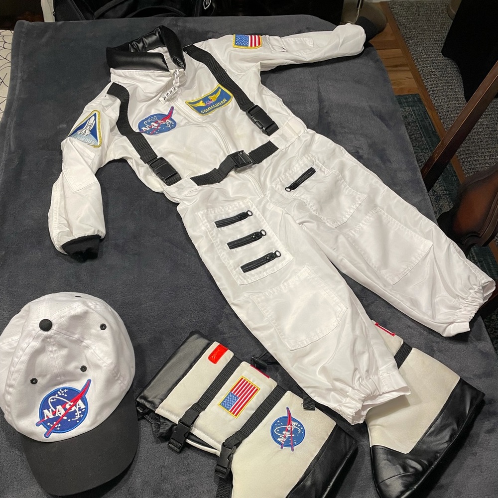 Kids NASA space suit